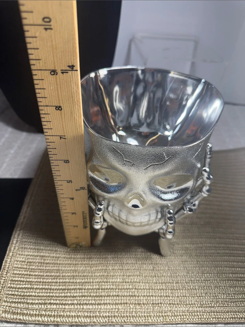 NWOT Silver Skull Skeleton Hands Decorative Bowl Gothic Halloween Candy Dish